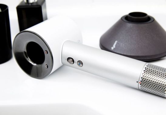 Фен Dyson Supersonic + 3 насадки + чехол (белый)