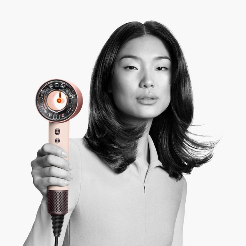 Идеальный объем и защита структуры: почему стилисты Marie Claire выбирают фены Dyson Supersonic для тонких волос