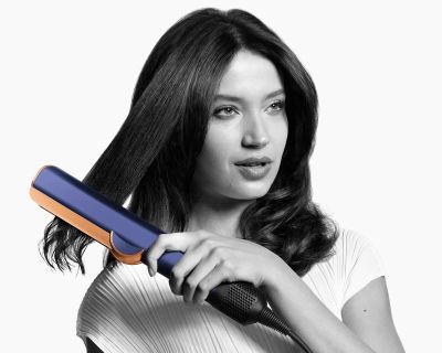 Экспертный разбор Fashion Journal: почему выпрямитель Dyson Airstrait меняет правила укладки мокрых волос