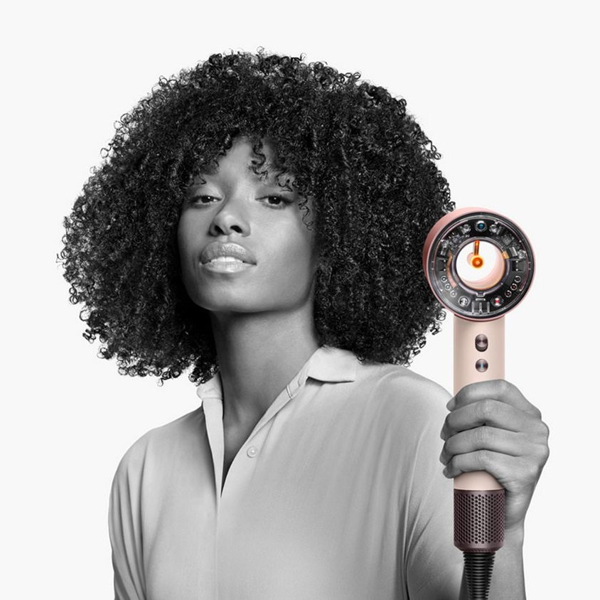 Идеальный объем и защита структуры: почему стилисты Marie Claire выбирают фены Dyson Supersonic для тонких волос